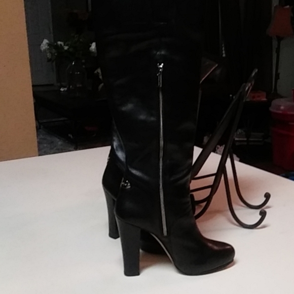 MK Boot - Picture 2 of 4